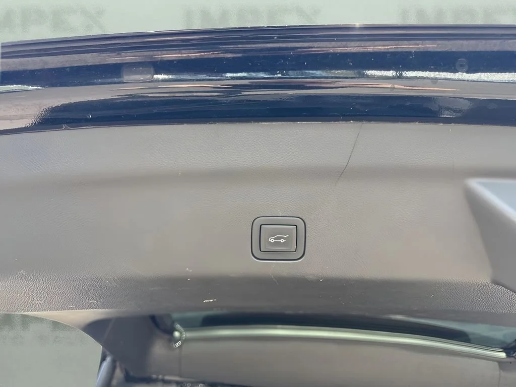 Used 2023 Black Raven Cadillac Sport Platinum image 33