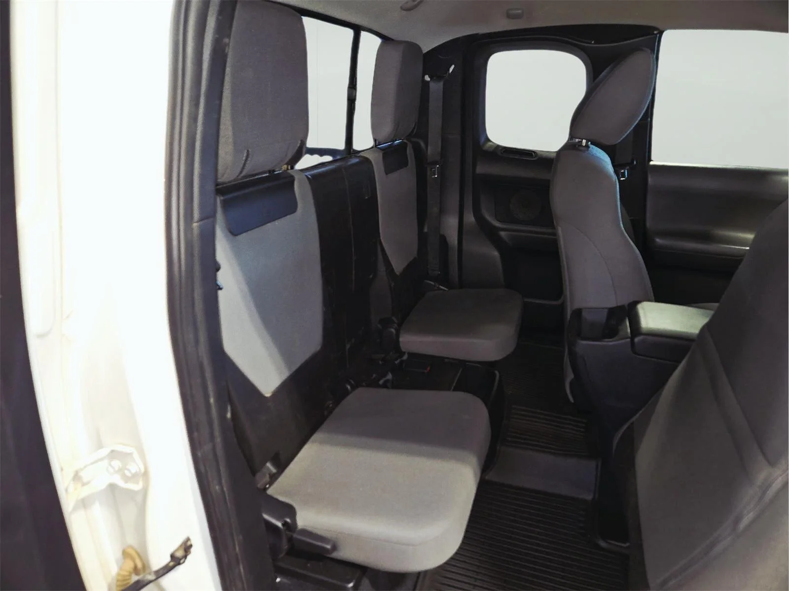 Used 2019 Super White Toyota SR5 image 35