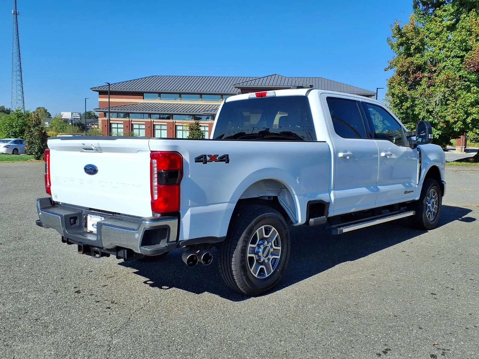 Used 2026 WHITE Ford LARIAT image 2