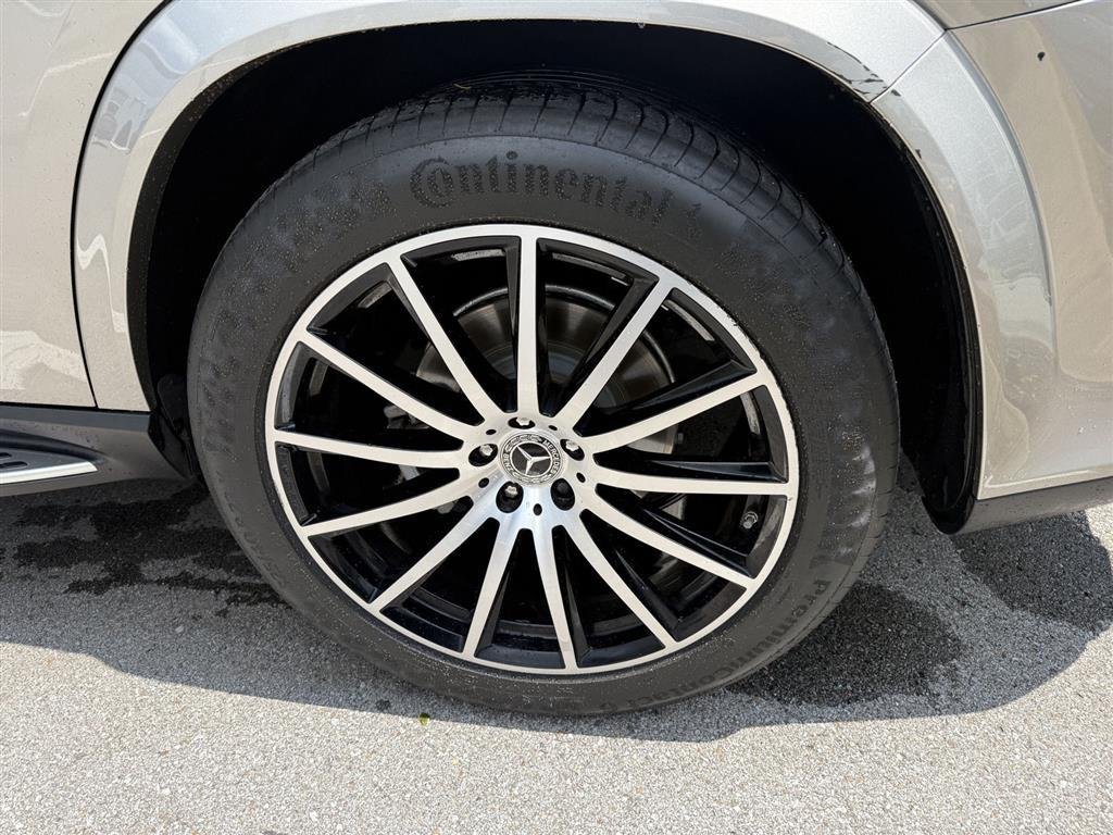 Certified Used 2022 Mojave Silver Metallic Mercedes-Benz GLS 450 image 11