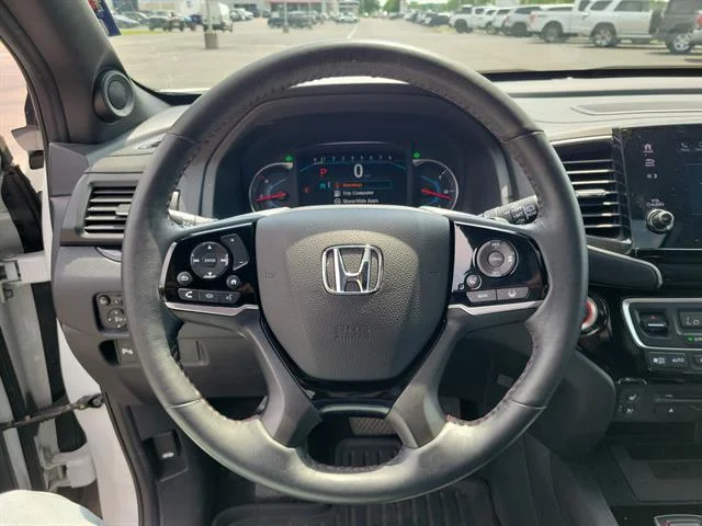 Used 2022 Platinum White Pearl Honda Black Edition image 21