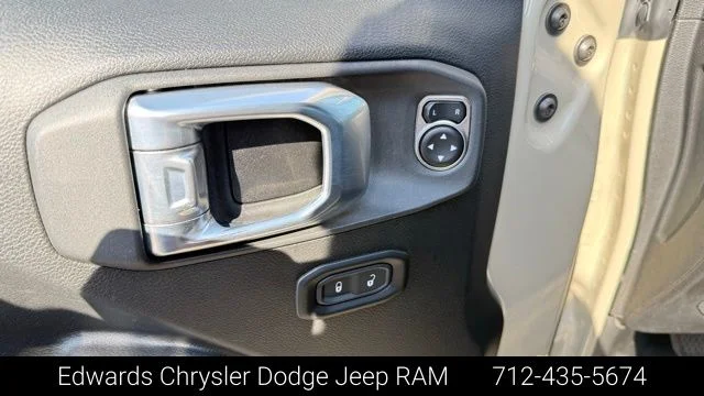 Used 2022 Beige Jeep Willys image 15