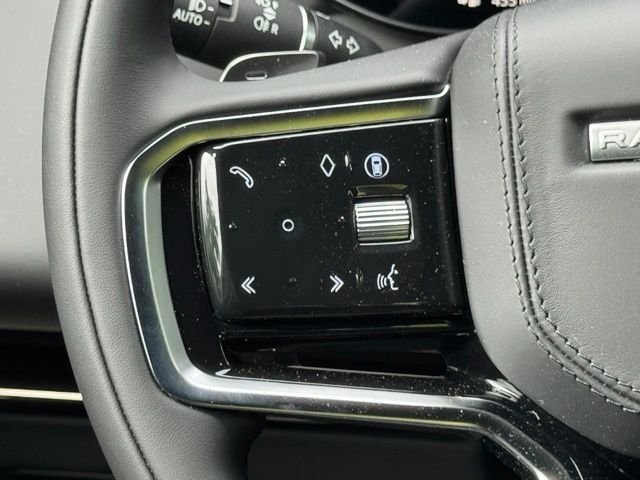 New 2026 Fuji White Land Rover SE image 23