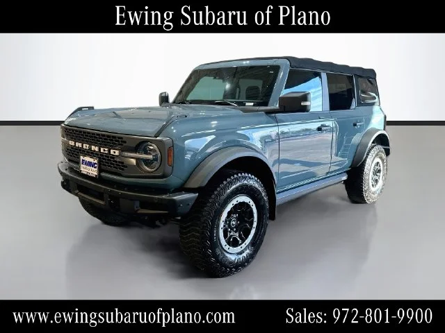 2022 Ford Bronco 4-Door 3