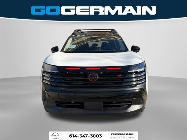 New 2027 Aspen White TriCoat / Super Black Two-tone Nissan Rock Creek® image 2