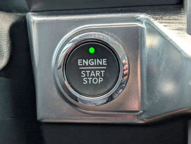 Used 2022 Black Ford Lariat image 31
