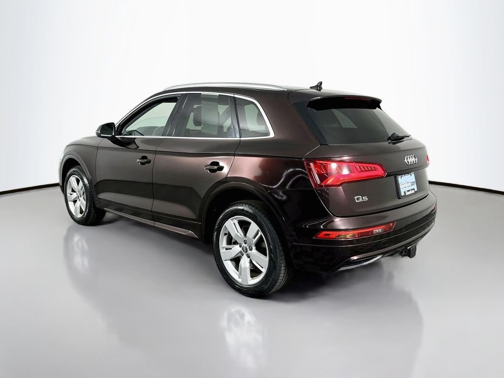 Used 2018 Gray Metallic Audi 2.0T Premium Plus image 5