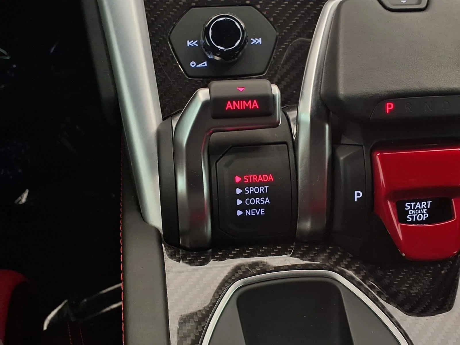 Used 2022 Bianco Monocerus Matt Lamborghini  image 18