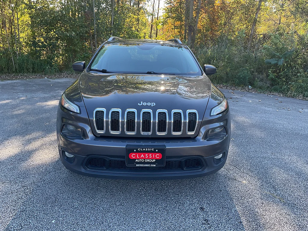 Used 2016 Jeep Cherokee Latitude with VIN 1C4PJMCB3GW103422 for sale in Madison, OH