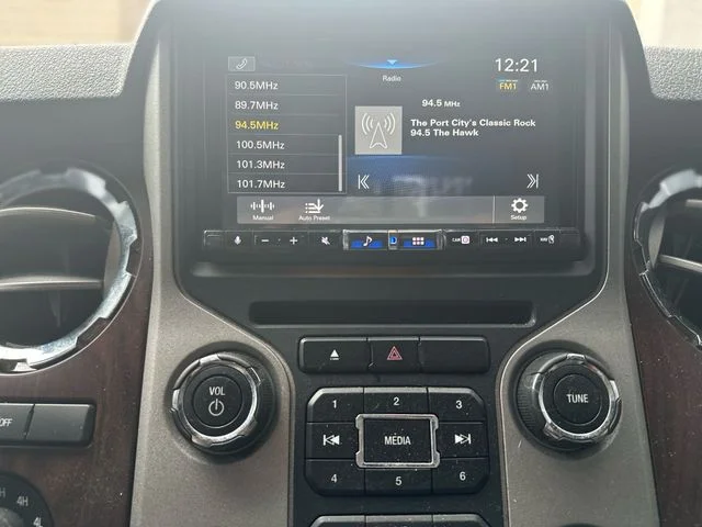 Used 2016 White Ford Lariat image 17