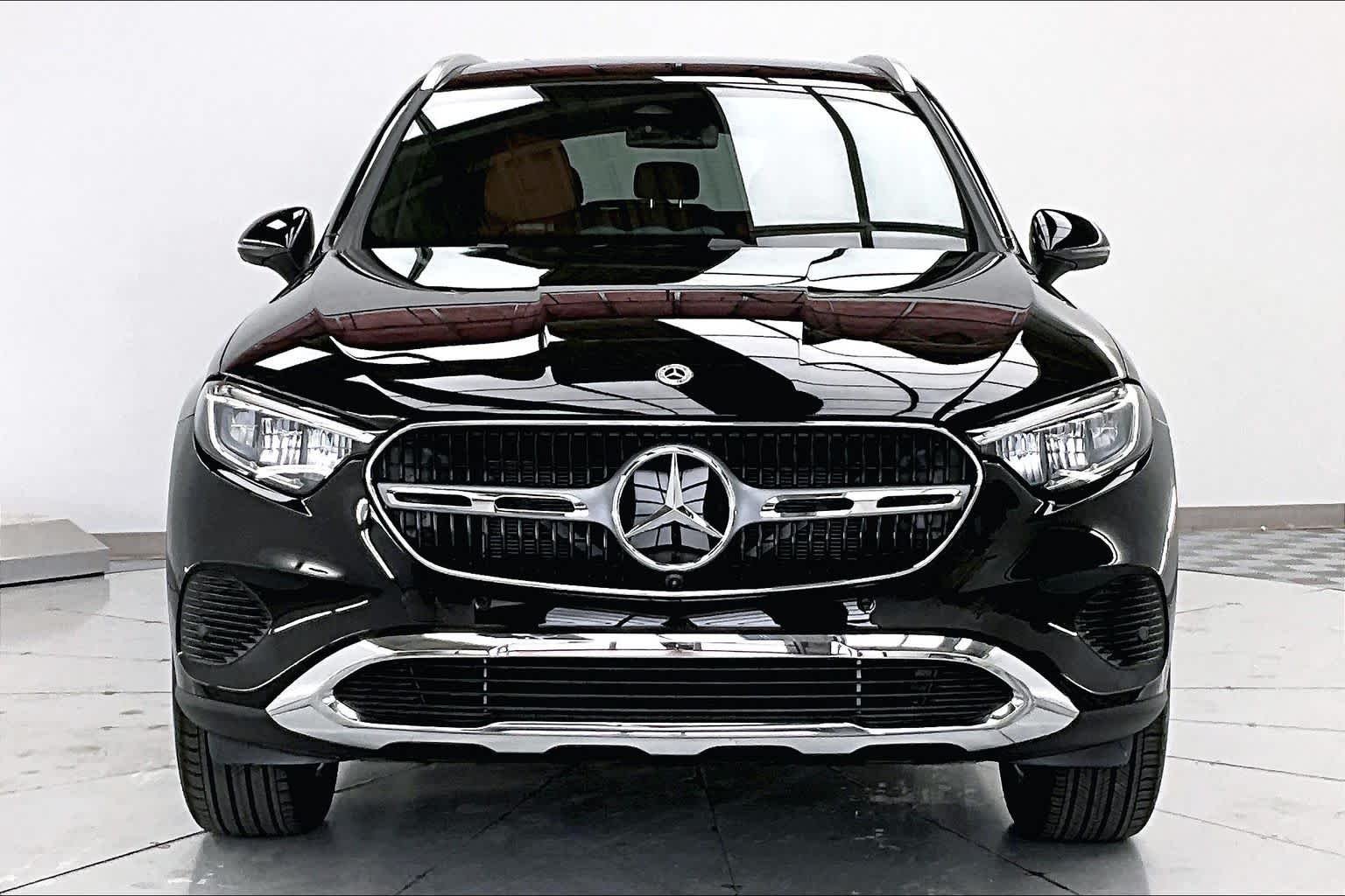 New 2026 Obsidian Black Metallic Mercedes-Benz GLC 300 image 6