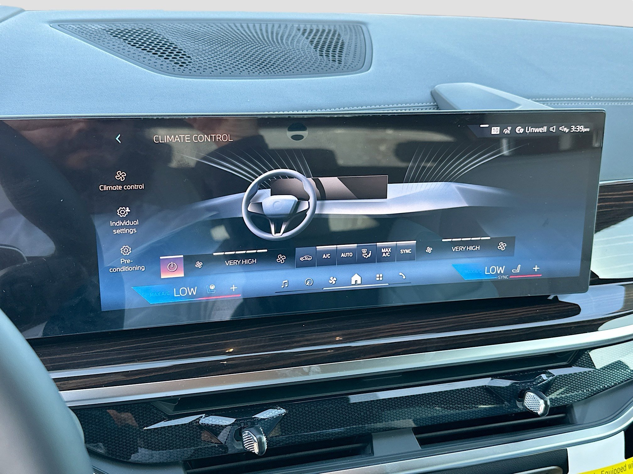 New 2026 Brooklyn Grey Metallic BMW sDrive40i image 13