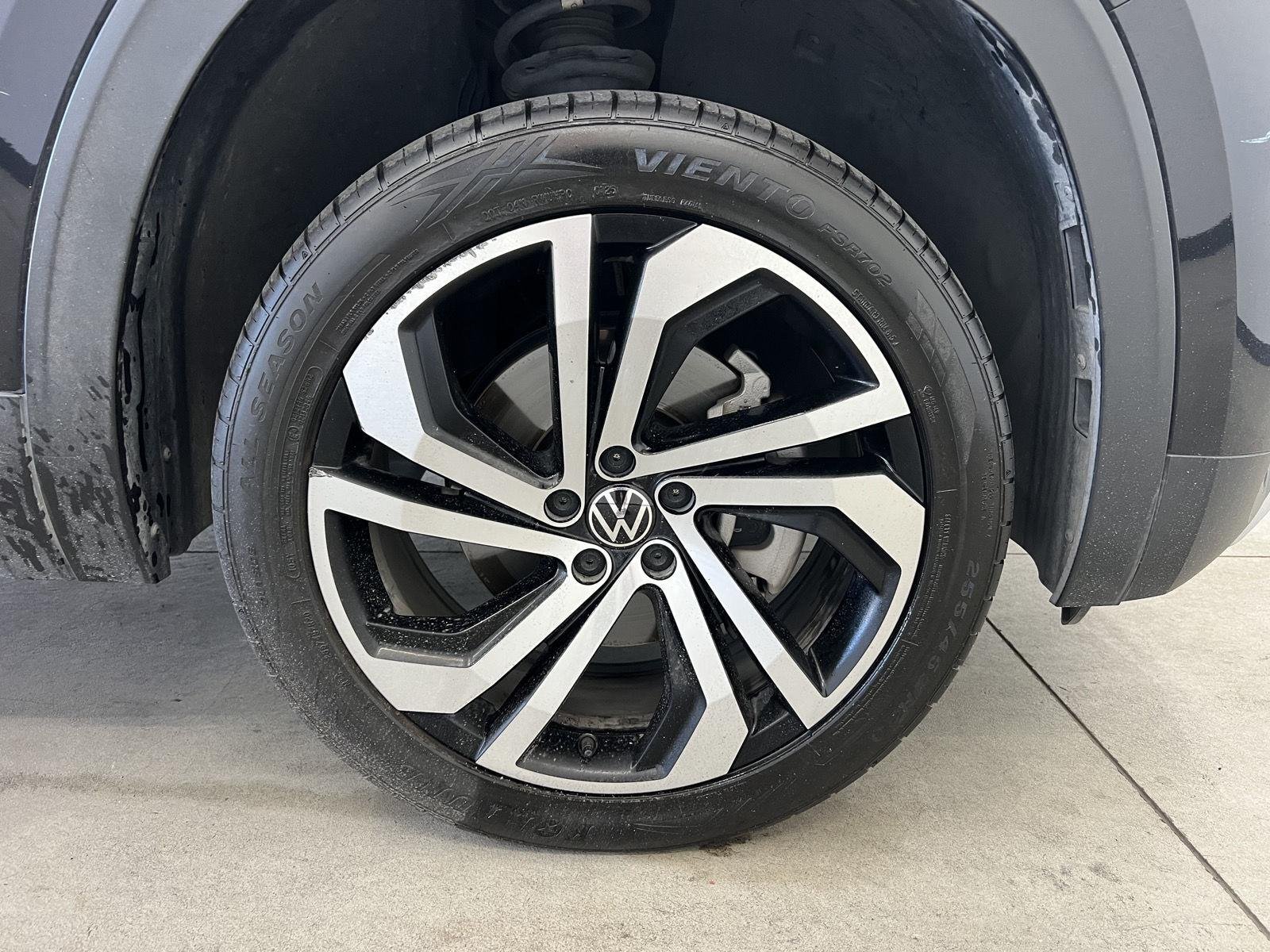 2023 Volkswagen Atlas SEL - Photo 8