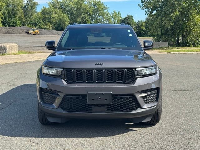 Used 2023 Gray Jeep Altitude X image 7