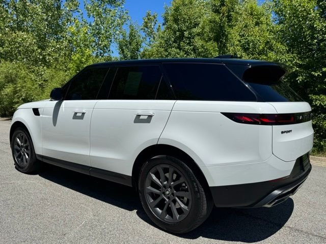 Certified Used 2025 Fuji White Land Rover SE image 7