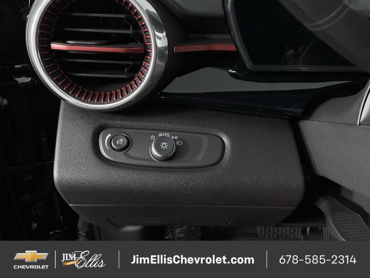 2025 Chevrolet Trax RS - Photo 17
