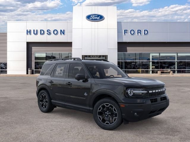 New 2026 Shadow Black Ford Outer Banks® image 7