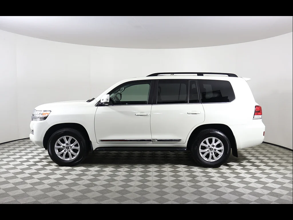 2018 Toyota Land Cruiser