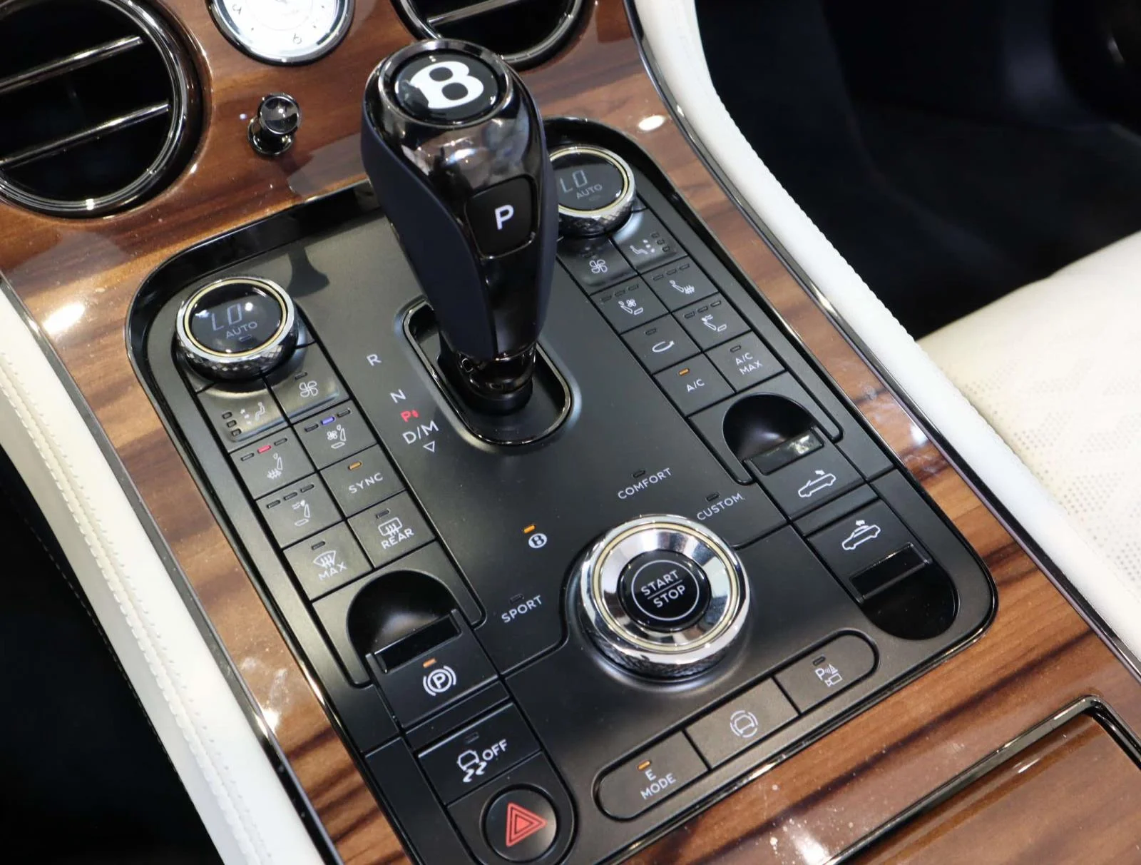 Used 2025 Glacier White Bentley GT Speed Convertible image 29