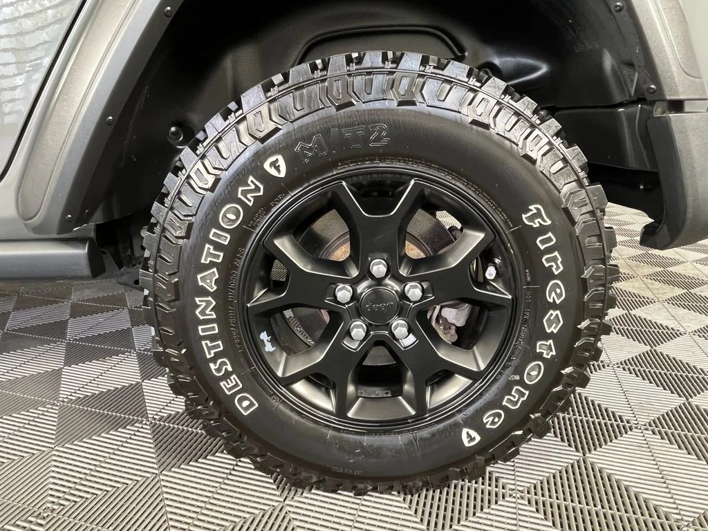 Used 2021 Gray Jeep Unlimited Willys image 15