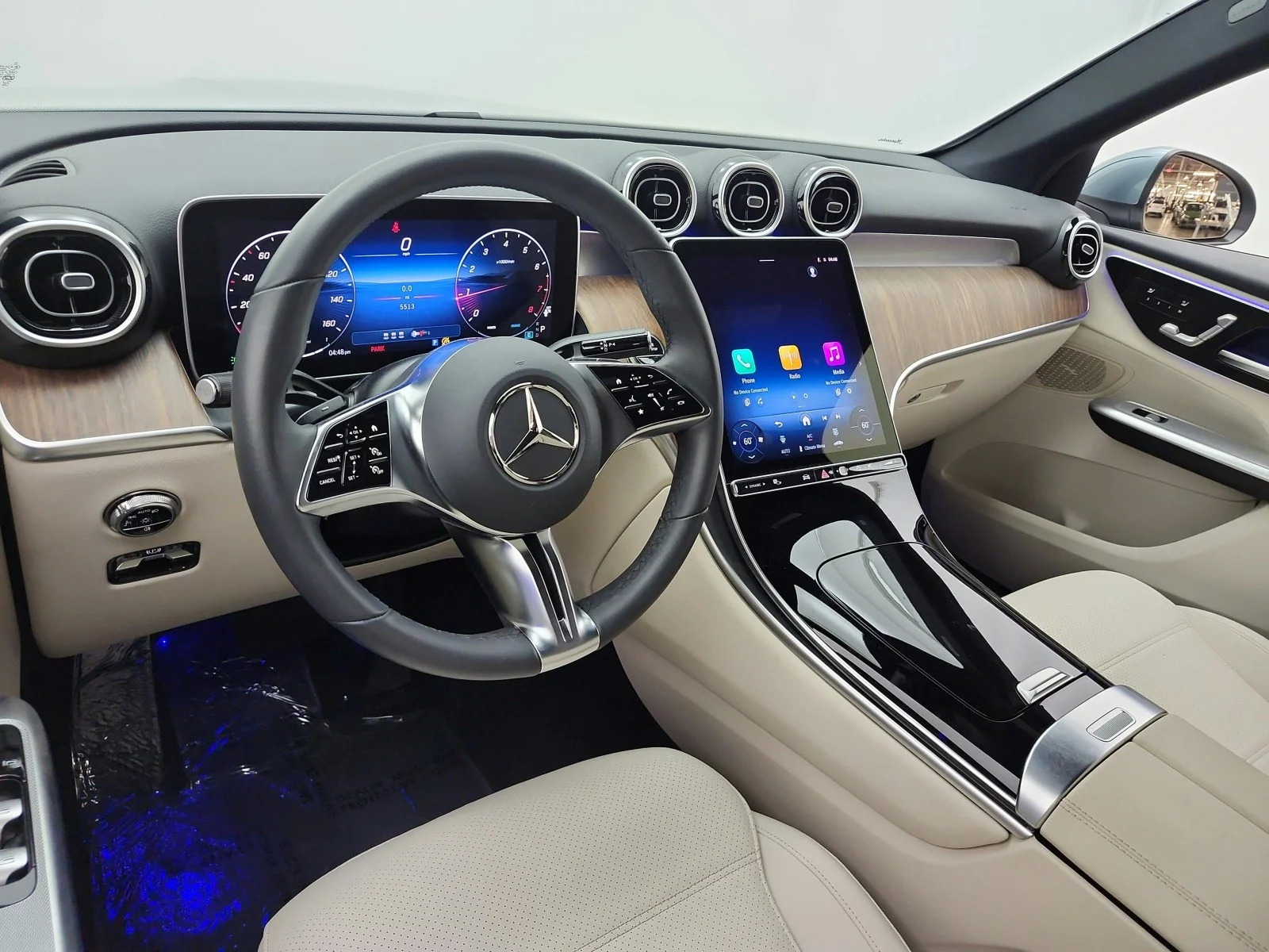 Used 2026 Verde Silver Metallic Mercedes-Benz GLC 300 SUV image 14
