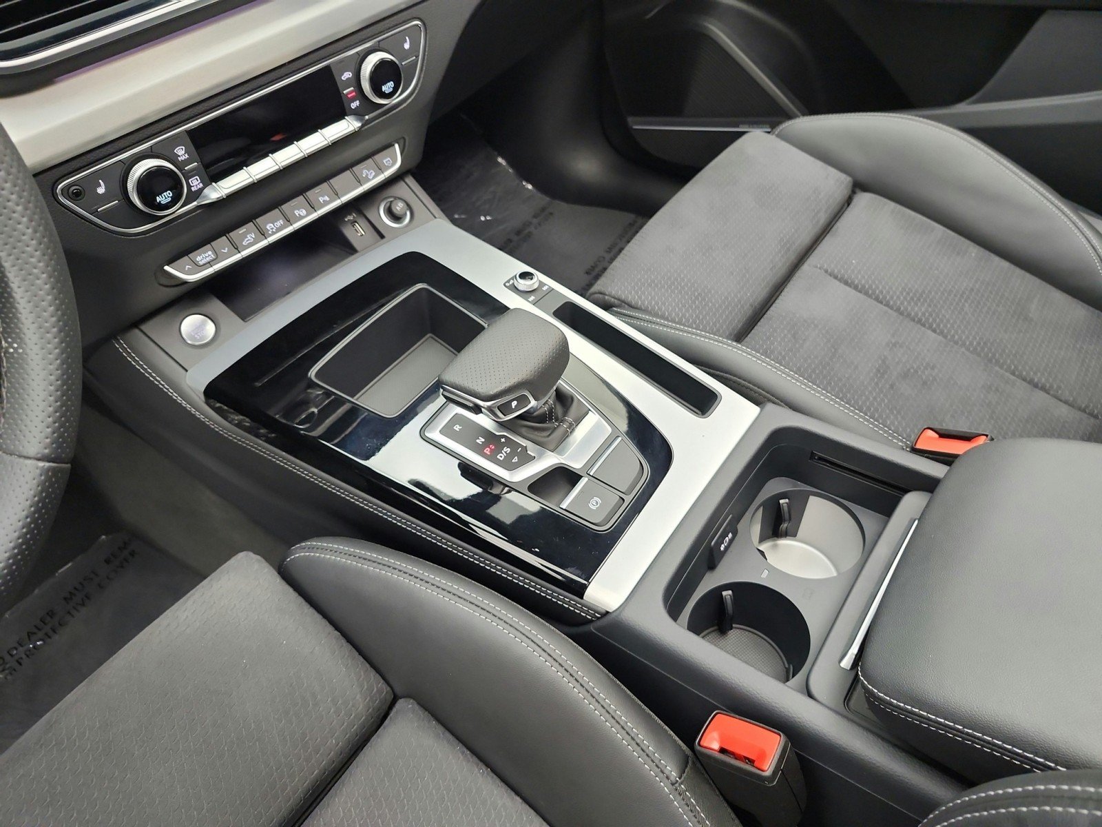 Used 2024 Daytona Gray Pearl Effect Audi S line Prestige 55 TFSI e quattro image 11