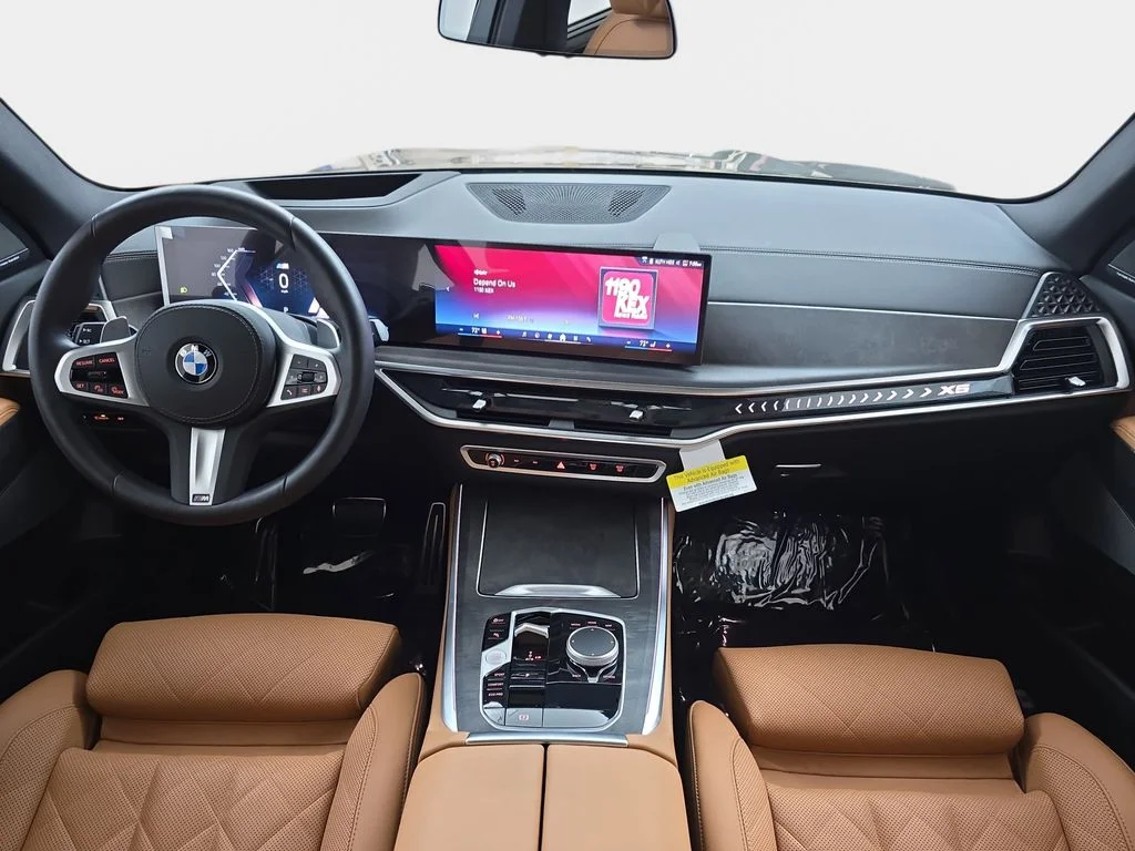 Used 2026 Manhattan Green Metallic BMW xDrive40i image 12