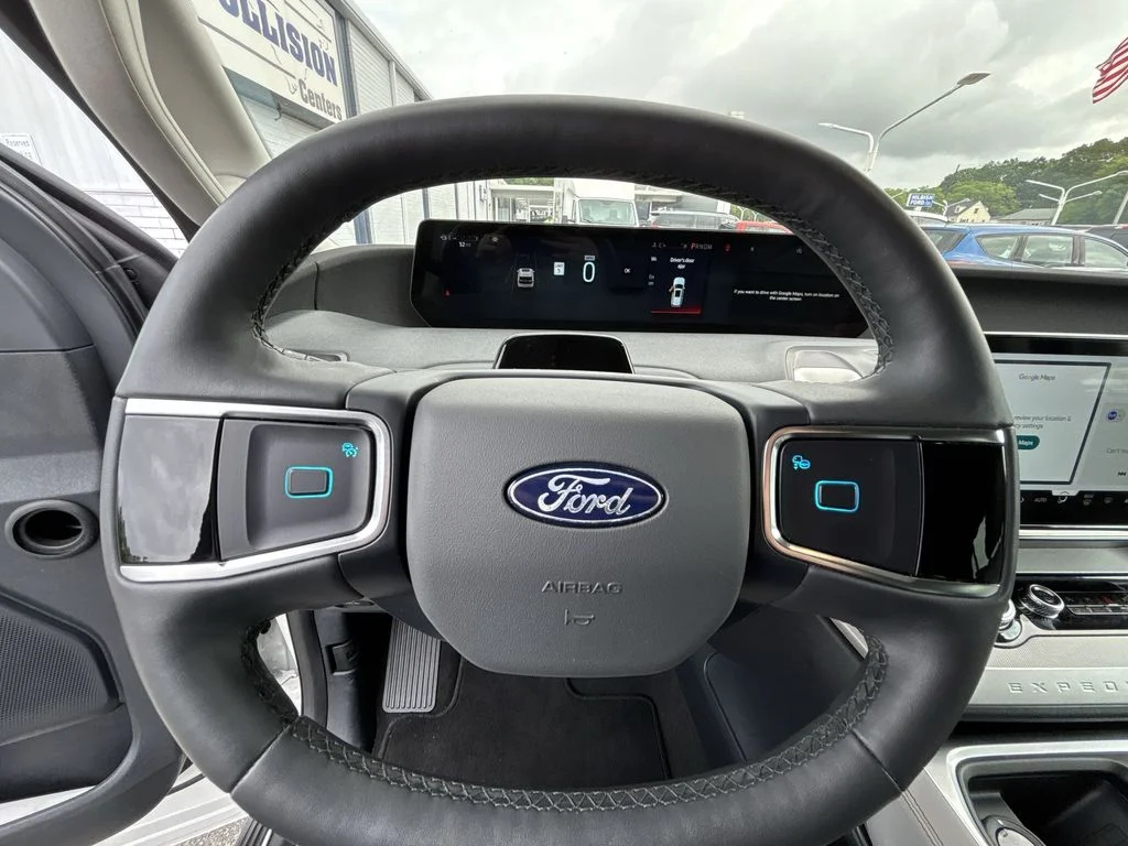 Used 2025 White Ford Active image 11
