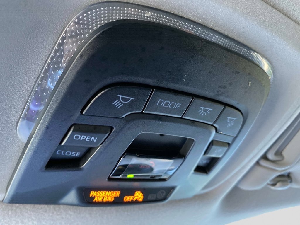 Used 2023  Toyota LE image 31
