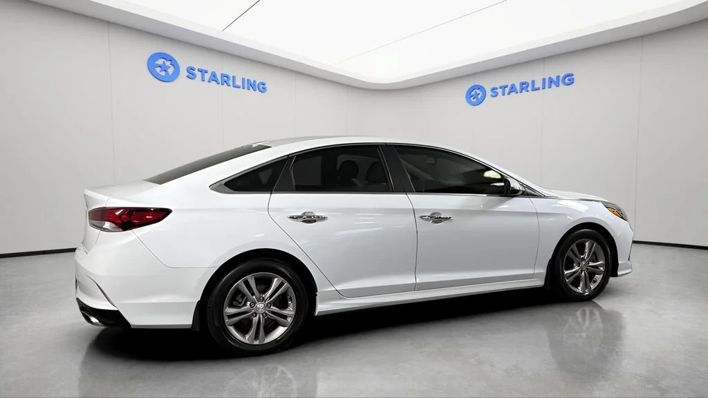 Used 2018 White Hyundai SEL image 10