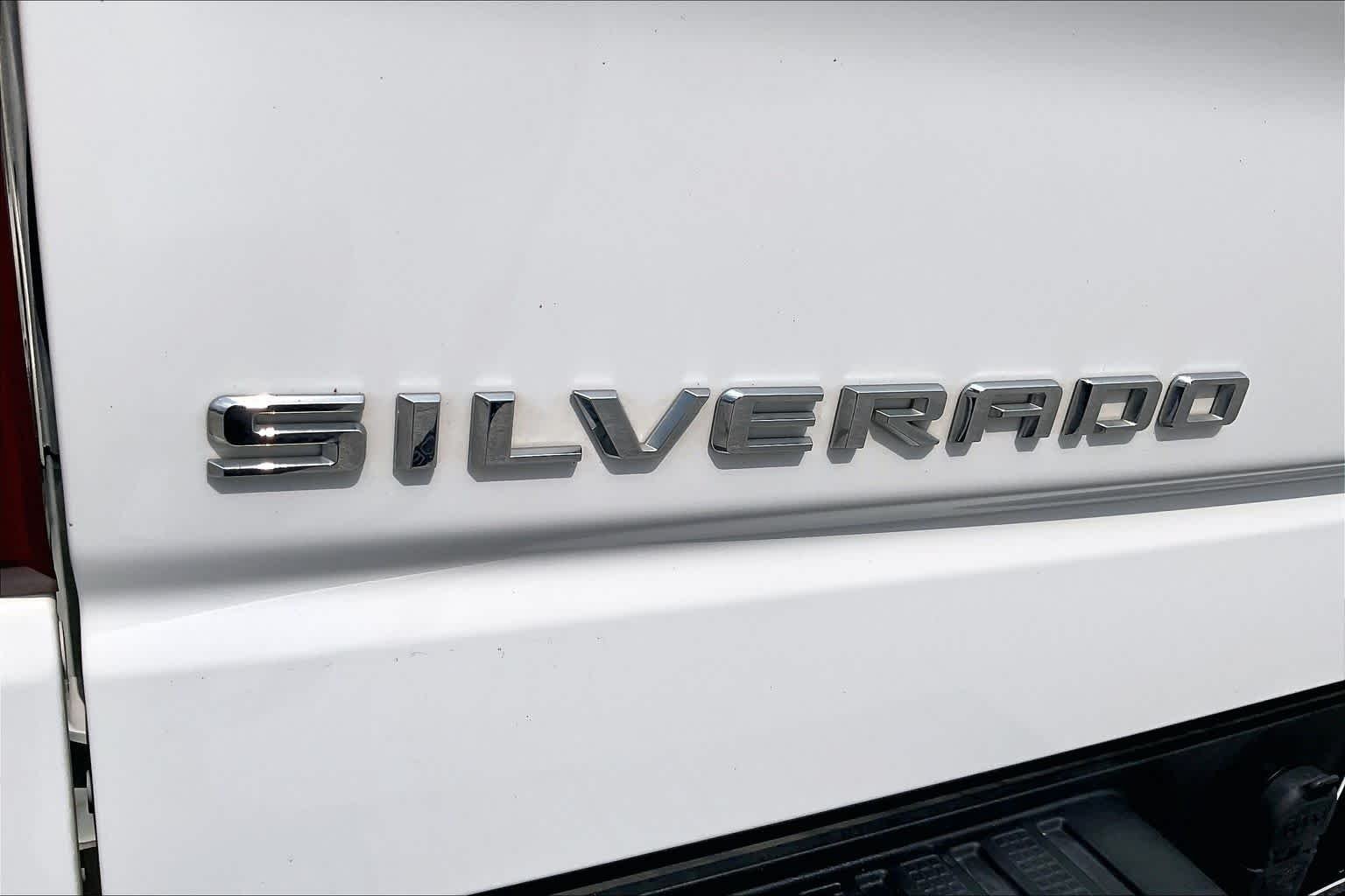 Used 2023 Summit White Chevrolet Work Truck image 28