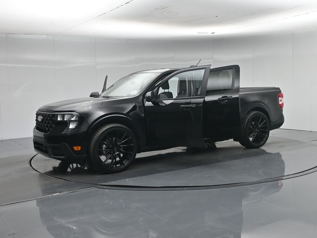 New 2026 Shadow Black Ford XLT image 5