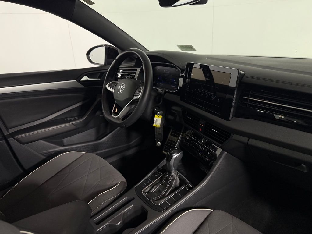 Used 2025 Deep Black Pearl Volkswagen 1.5T Sport image 30