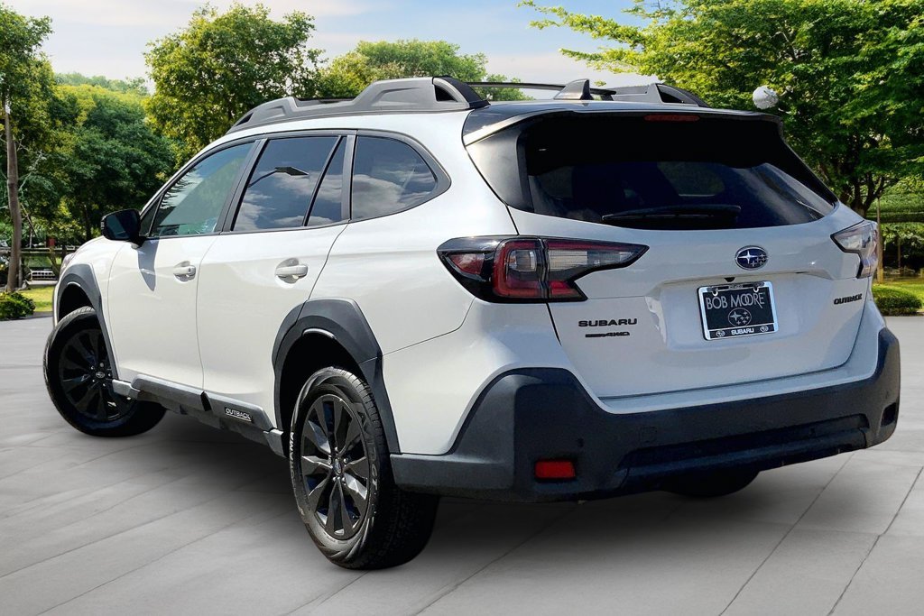 Used 2023 White Subaru Onyx Edition image 4