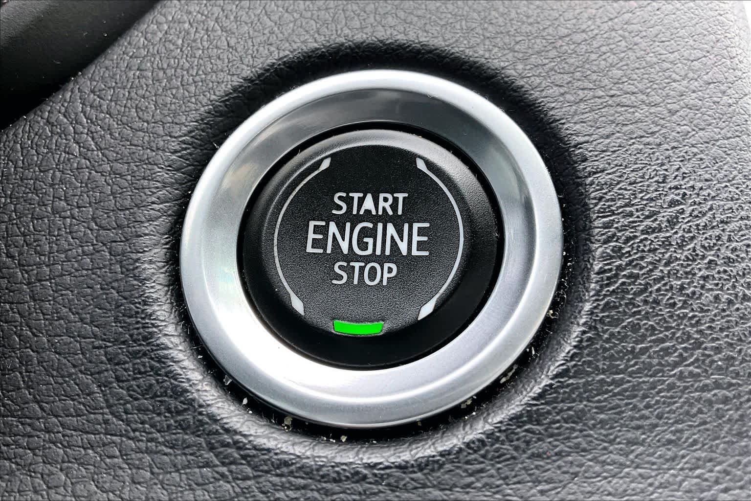 Used 2023 Crystal White Tricoat Cadillac FWD Sport image 31