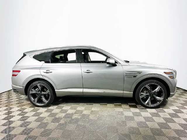 New 2026 Silver Genesis 2.5T Prestige image 3