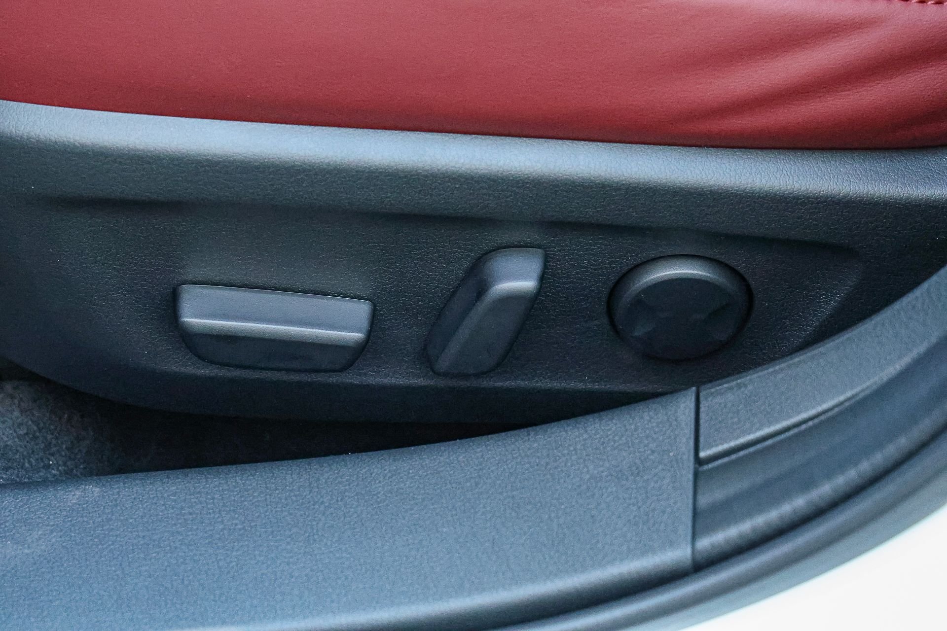 2026 Mazda Mazda3 Carbon Edition - Photo 10