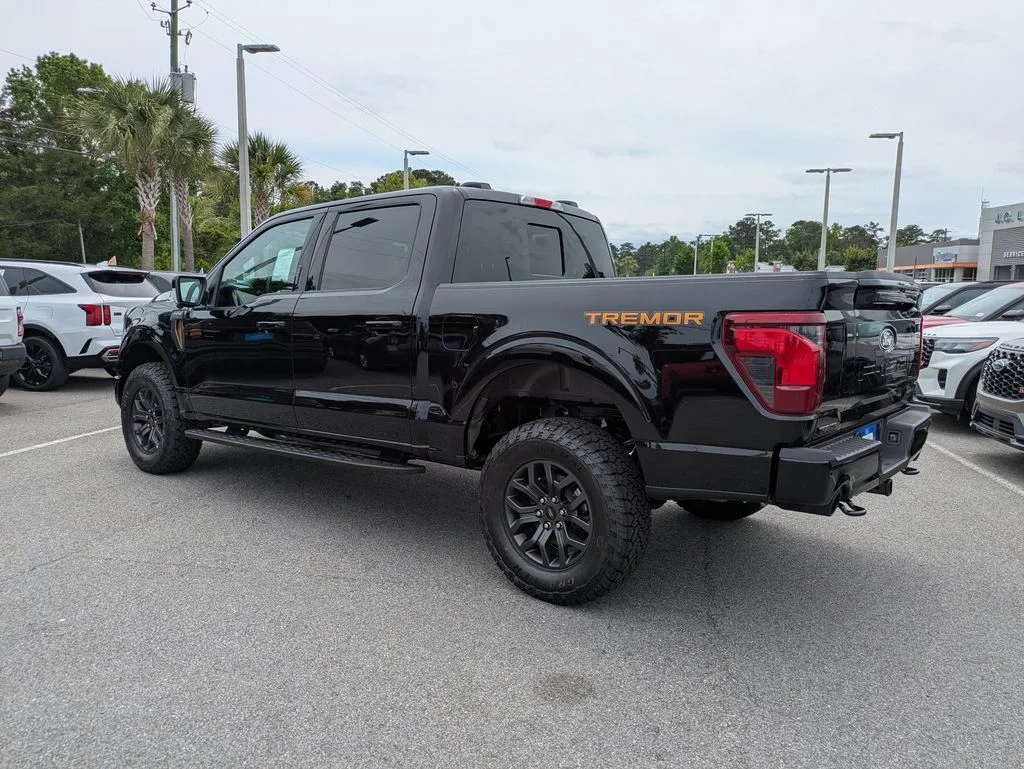 New 2026 Agate Black Metallic Ford Tremor image 6