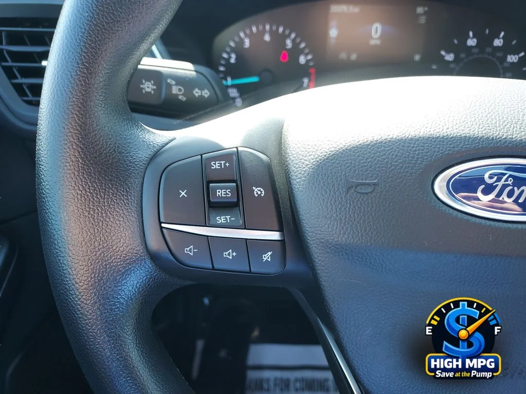 Used 2020 Black Ford SE image 11