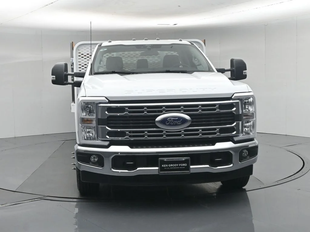 New 2026 White Ford XL image 19