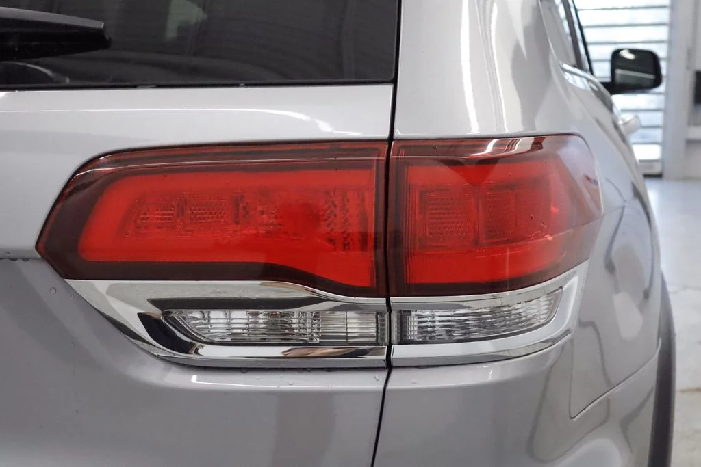 Certified Used 2020 Silver Jeep Limited image 13