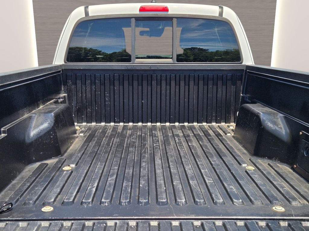 Used 2020 White Toyota SR image 11