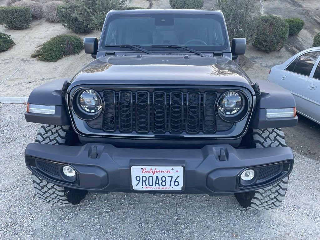 Used 2025 Crystal Metallic Jeep Willys image 3