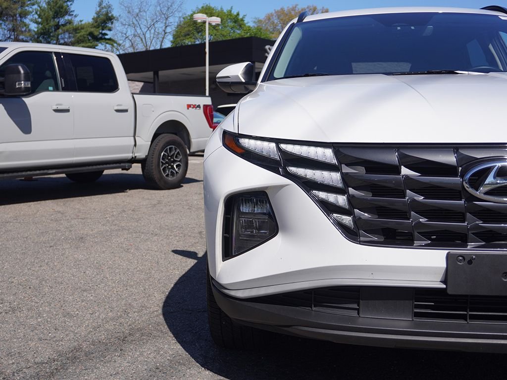Used 2023 White Hyundai SEL image 14