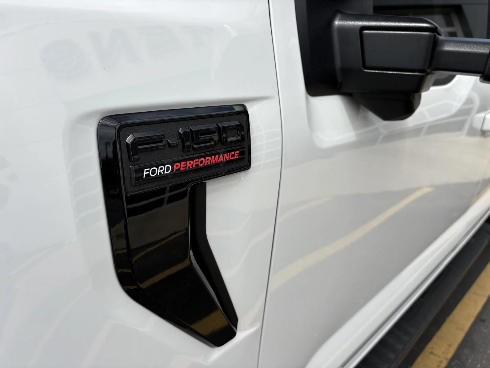Used 2021 Oxford White Ford LARIAT image 9