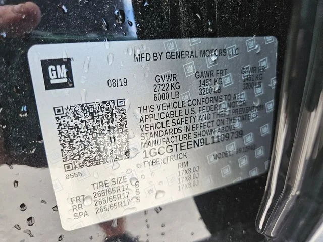 Used 2020 Black Chevrolet ZR2 image 30