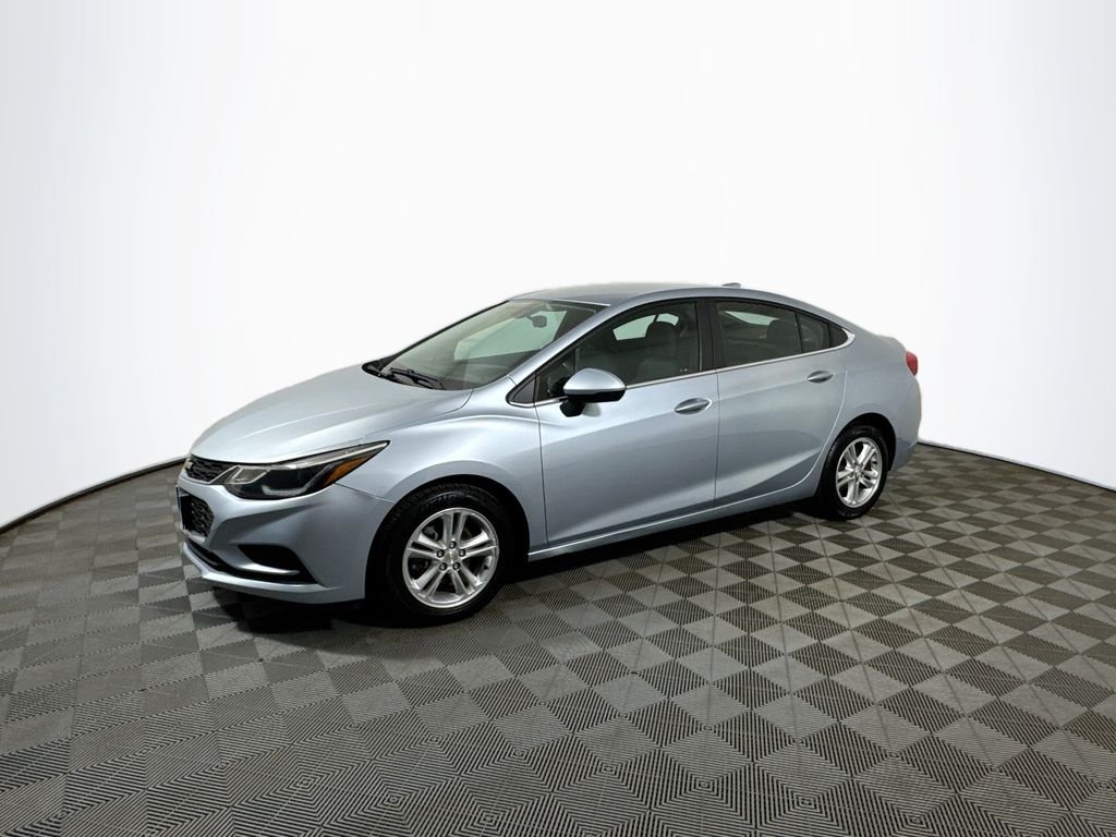 Used 2017 Chevrolet Cruze LT with VIN 1G1BE5SM2H7180522 for sale in Eau Claire, WI