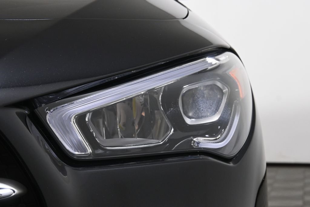 Certified Used 2022 Cosmos Black Metallic Mercedes-Benz CLA 250 image 11