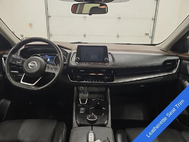 Used 2021 Scarlet Ember Nissan SV image 13