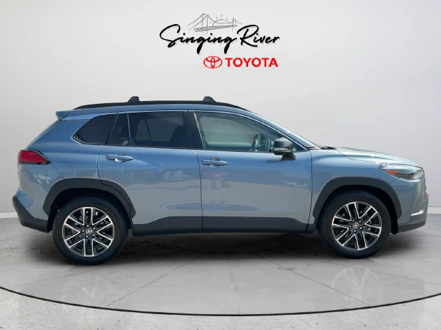 Used 2026  Toyota XLE image 8